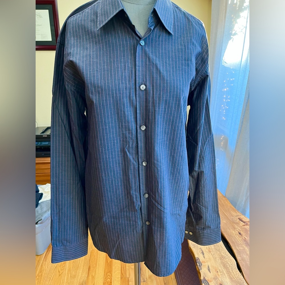 Hugo Boss Men’s pin stripped dress shirt